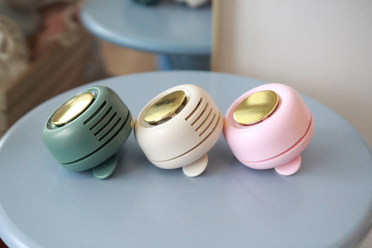 Portable Rechargeable Fan ✨preorder restock 7/26✨: Cream