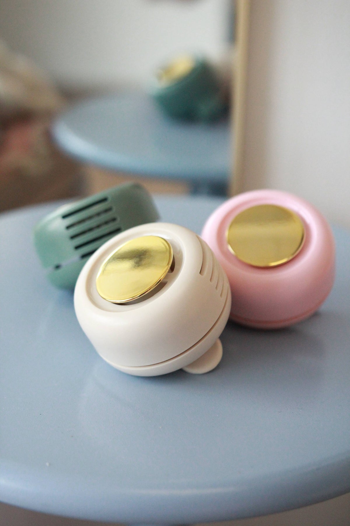 Portable Rechargeable Fan ✨preorder restock 7/26✨: Cream