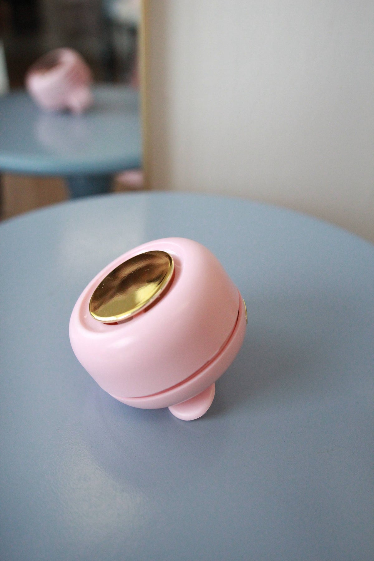 Portable Rechargeable Fan ✨preorder restock 7/26✨: Cream